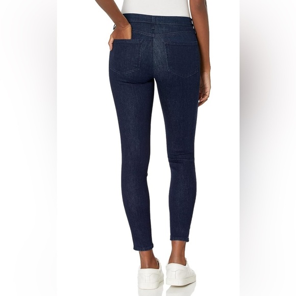 NWT NYDJ Women's Ami Skinny Denim Jeans Color: Rinse - Picture 2 of 15
